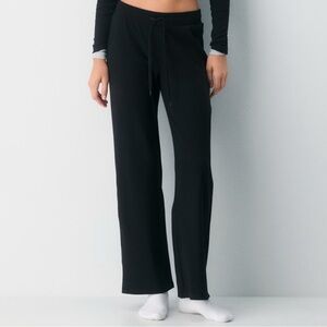 ARITZIA HomeStretch Rib Pant